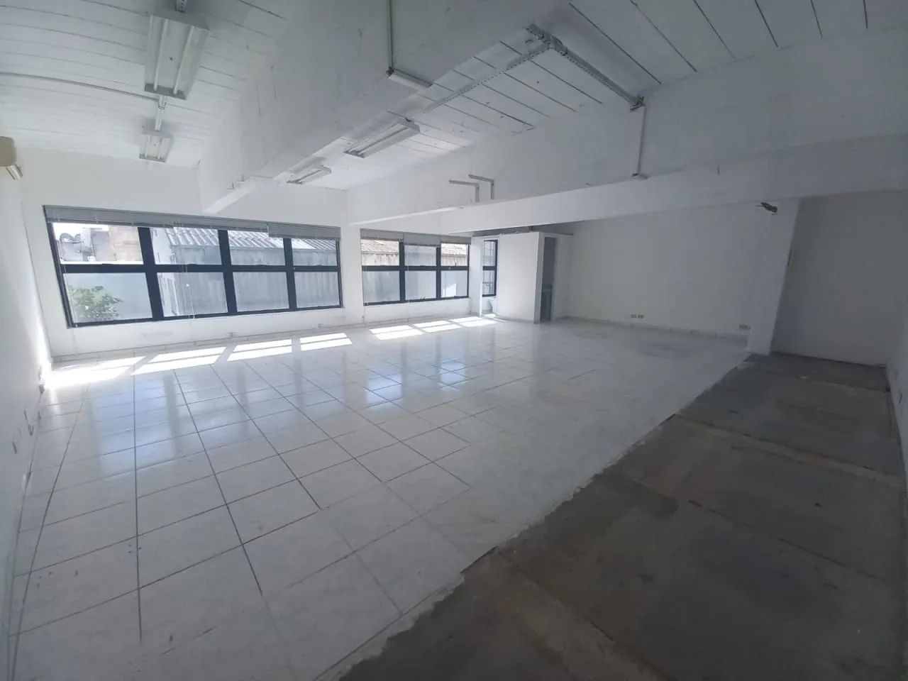 Loja na Alameda Araguaia, 271  267 m² - Foto 3