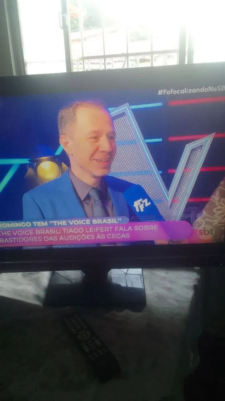 TV de LCD AÇO  32 polegadas funcionando normalmente  - Foto 2