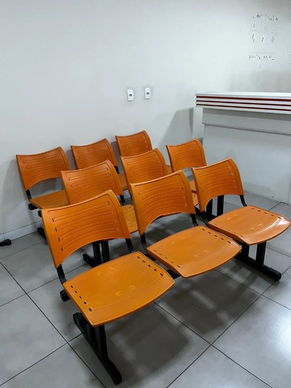 Cadeiras para recepção em ótimo estado 