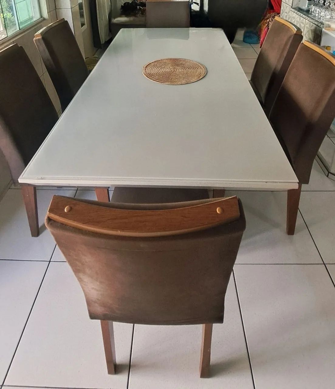 Mesa de Jantar com Tampo de Vidro + 6 Cadeiras Estofadas - Excelente Estado