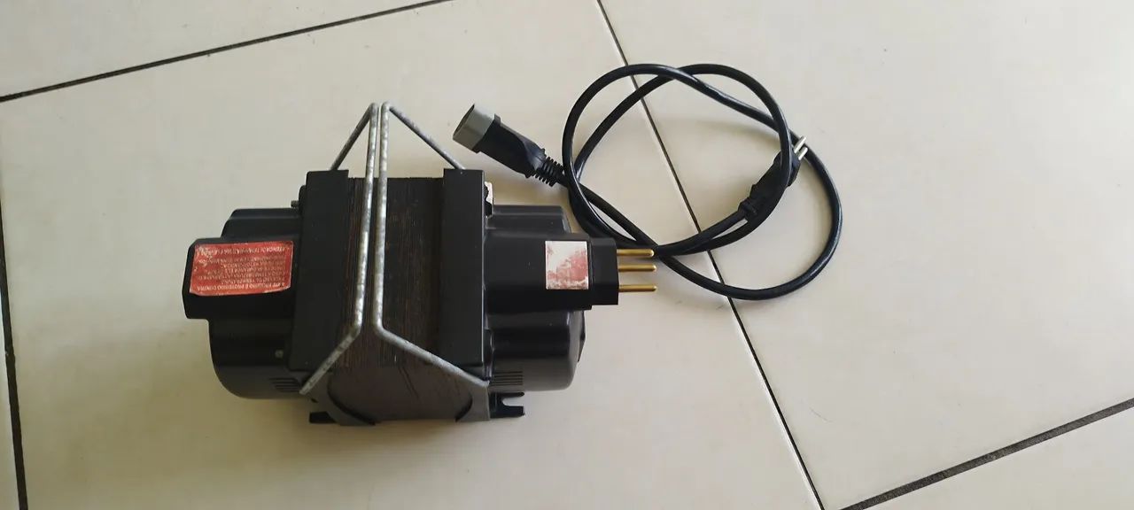 TRANSFORMADOR FORCE LINE 127/220-220/127 - Foto 3