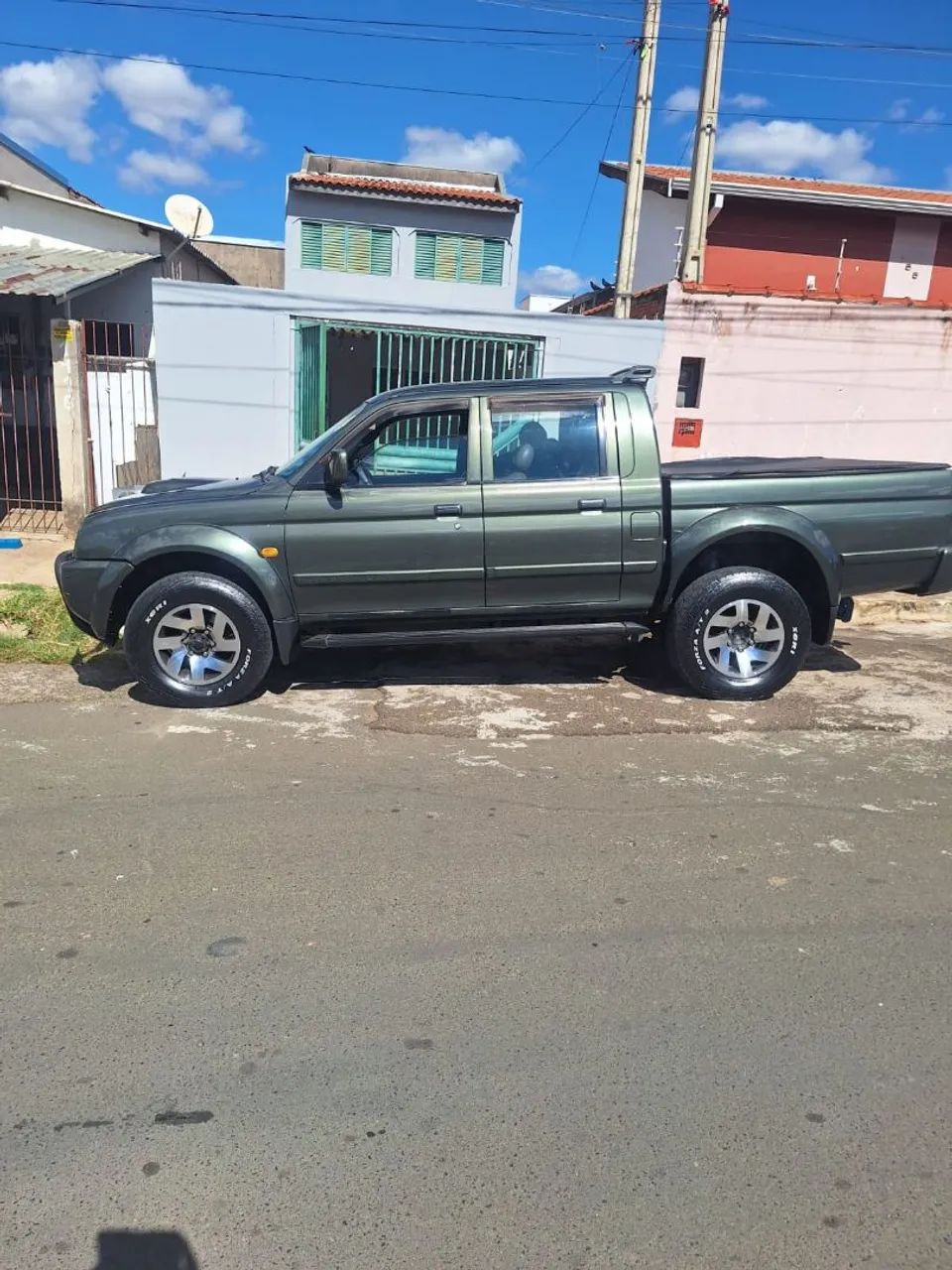 Mitsubishi L200 L200 Sport HPE 2.5 4x4 CD DTI Dies. Mec. 2004