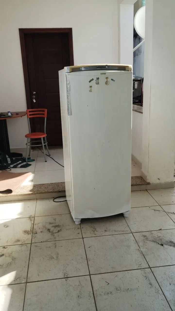 REFRIGERADOR CÔNSUL 