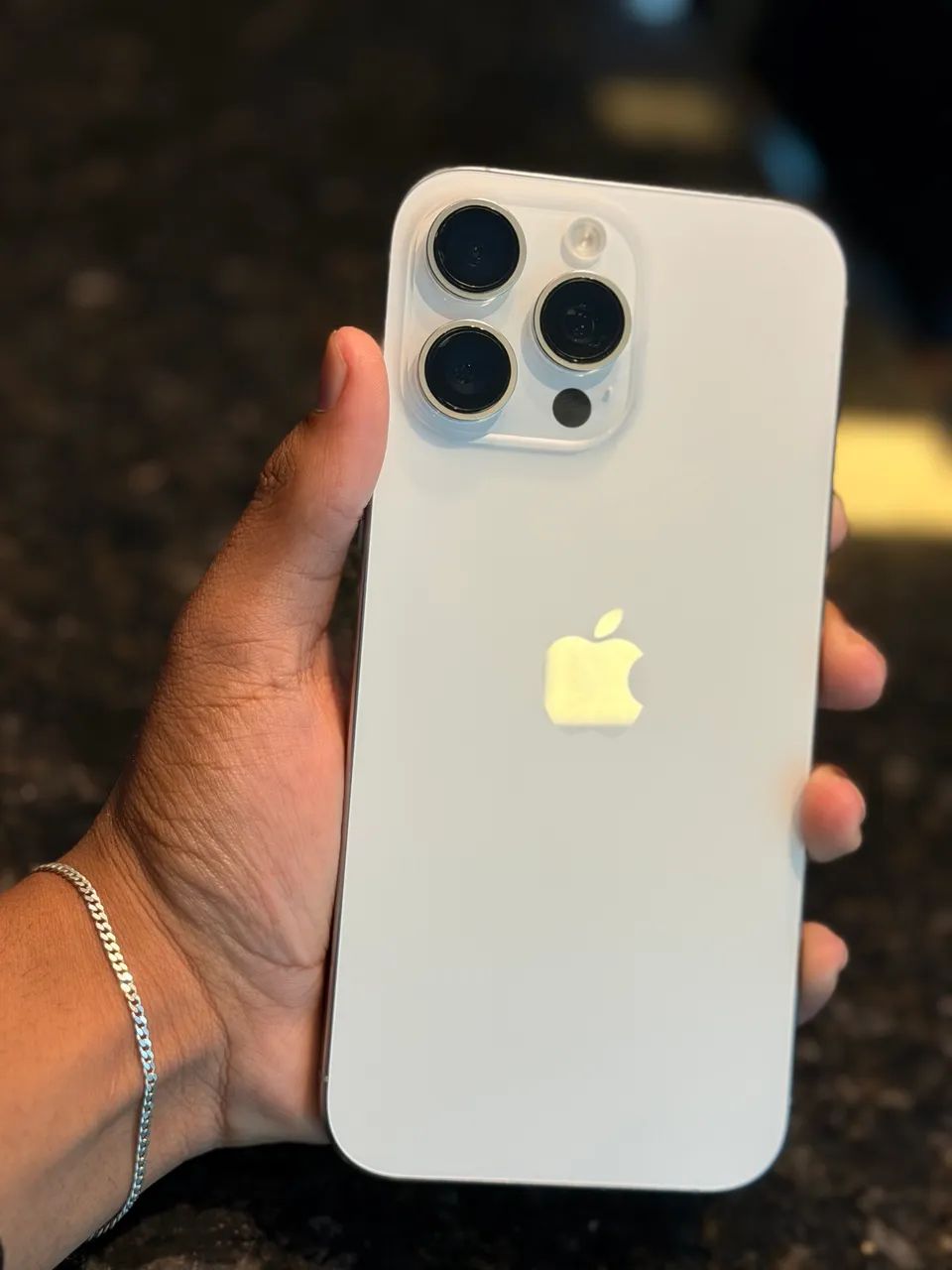 iPhone 16 pro Max | titânio branco |  256g | 90% bateria - Foto 2