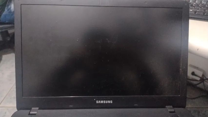 notebook samsung np300E5k i7 / 8GB / SSD 240 - Foto 2