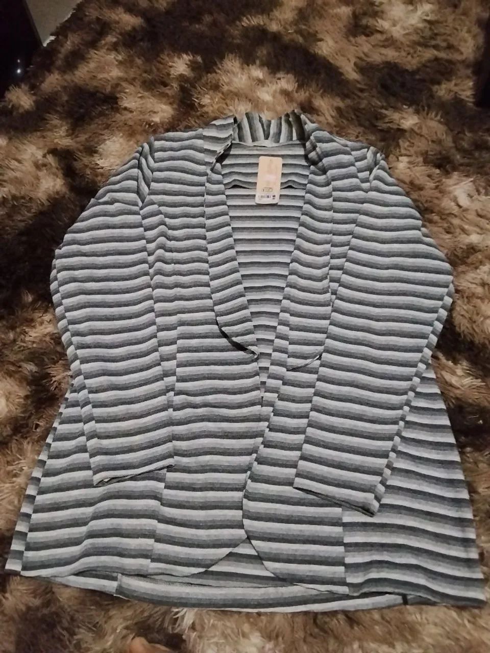 Conjunto blusa e casaco plus size feminino  - Foto 2