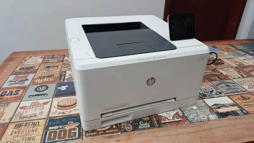 Impressora HP Laser Jet color - Foto 2