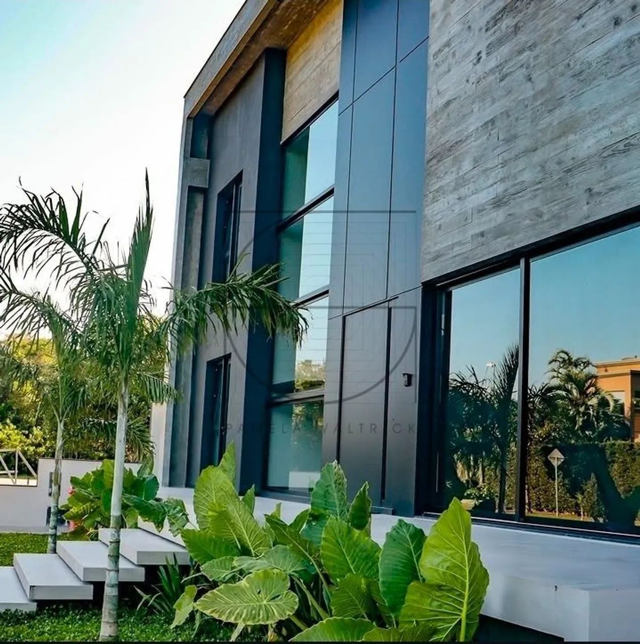 Casa à venda em Jurerê Internacional
