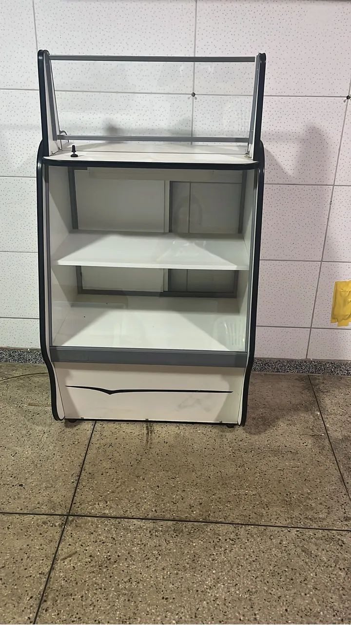 Vende se Caixa expositor .