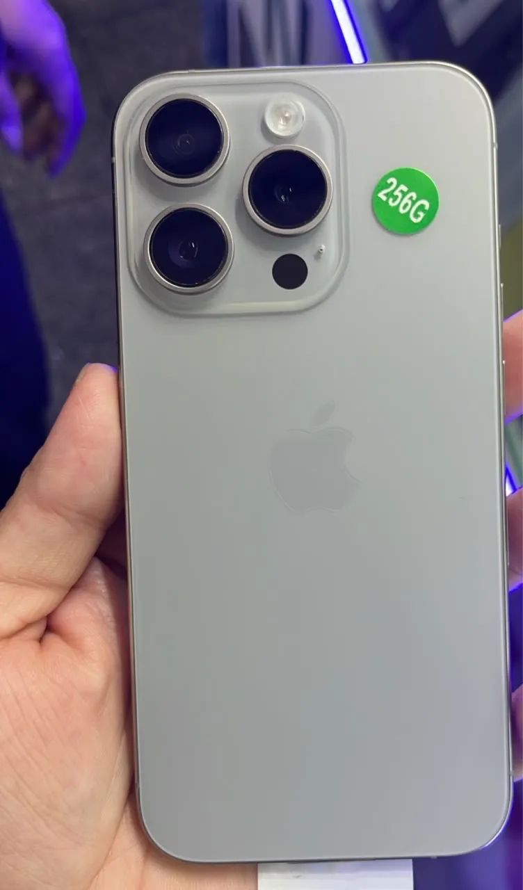 iPhone 15 Pro 256GB Semi Novo Aparelho impecável  - Foto 2