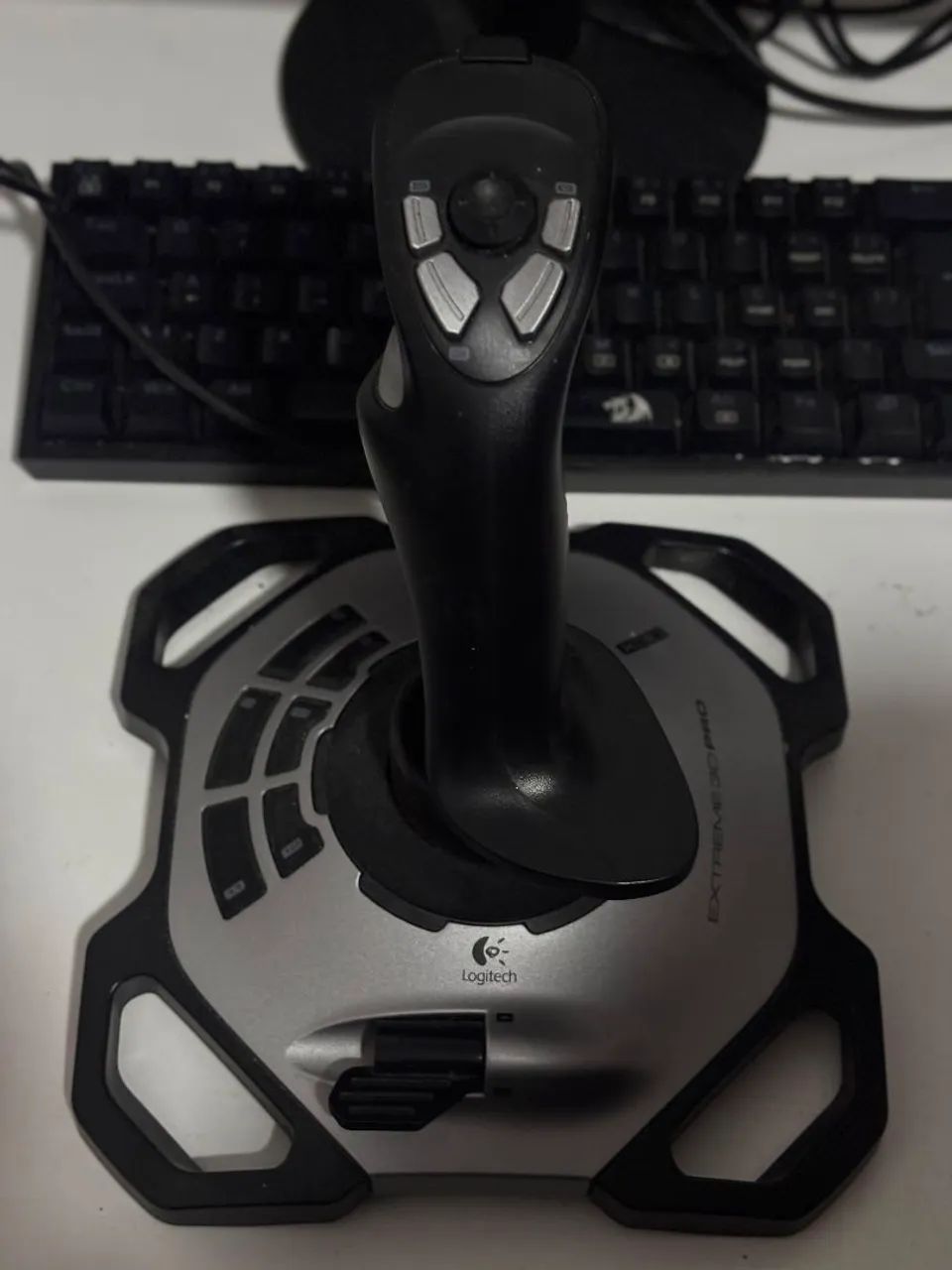 Joystick para flight simulator Logitech extreme 3d pro  - Foto 3