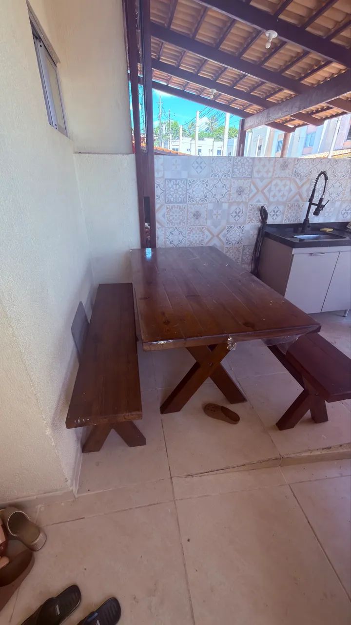 Mesa de Madeira maciça com bancos  - Foto 2