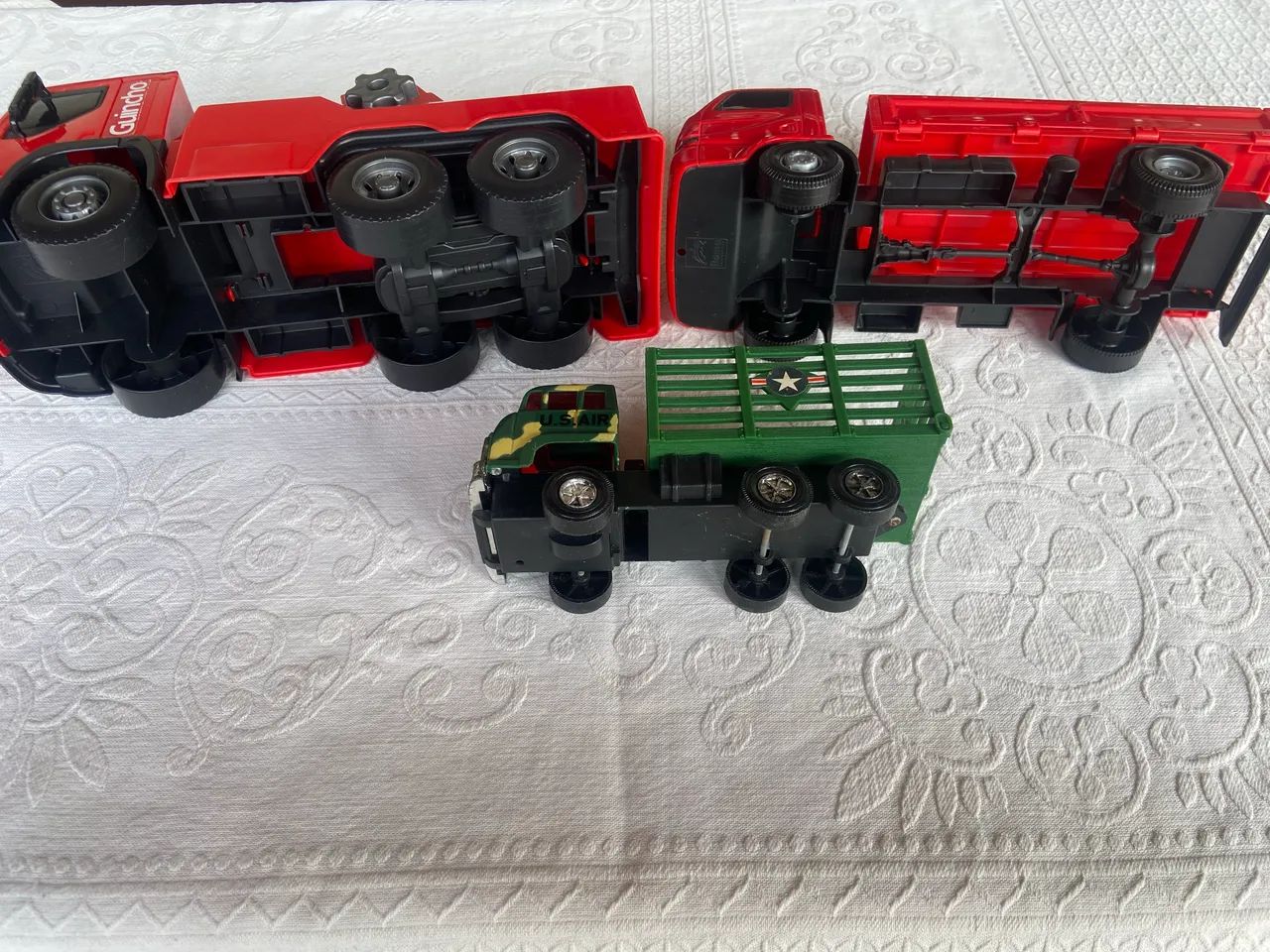 3 brinquedos, em ótimo estado - Foto 4
