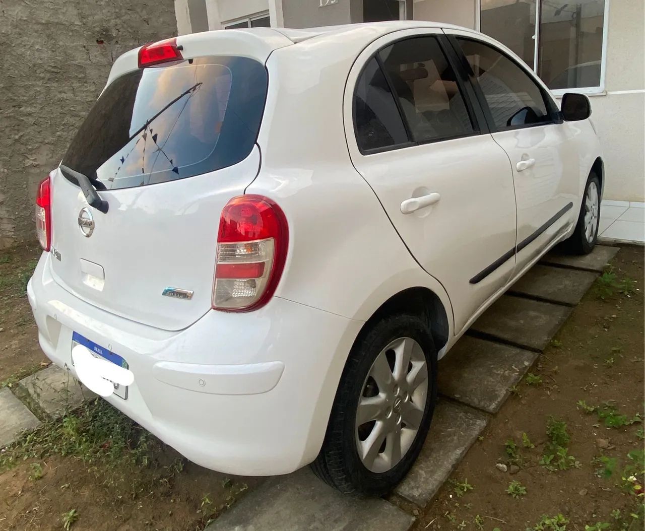 Nissan March MARCH SV 1.6 16V Flex Fuel 2014