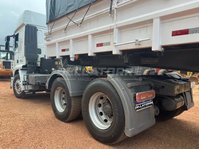IVECO STRALIS 740 2008 4X4 MANUAL COM BICACAMBA NESTRE IMPECAVEL - Foto 7