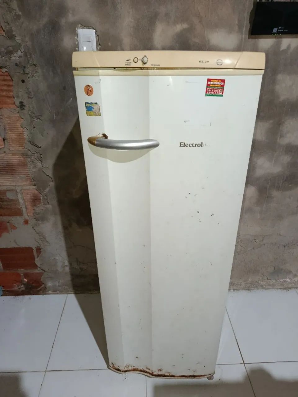 Geladeira Electrolux (funcionando)