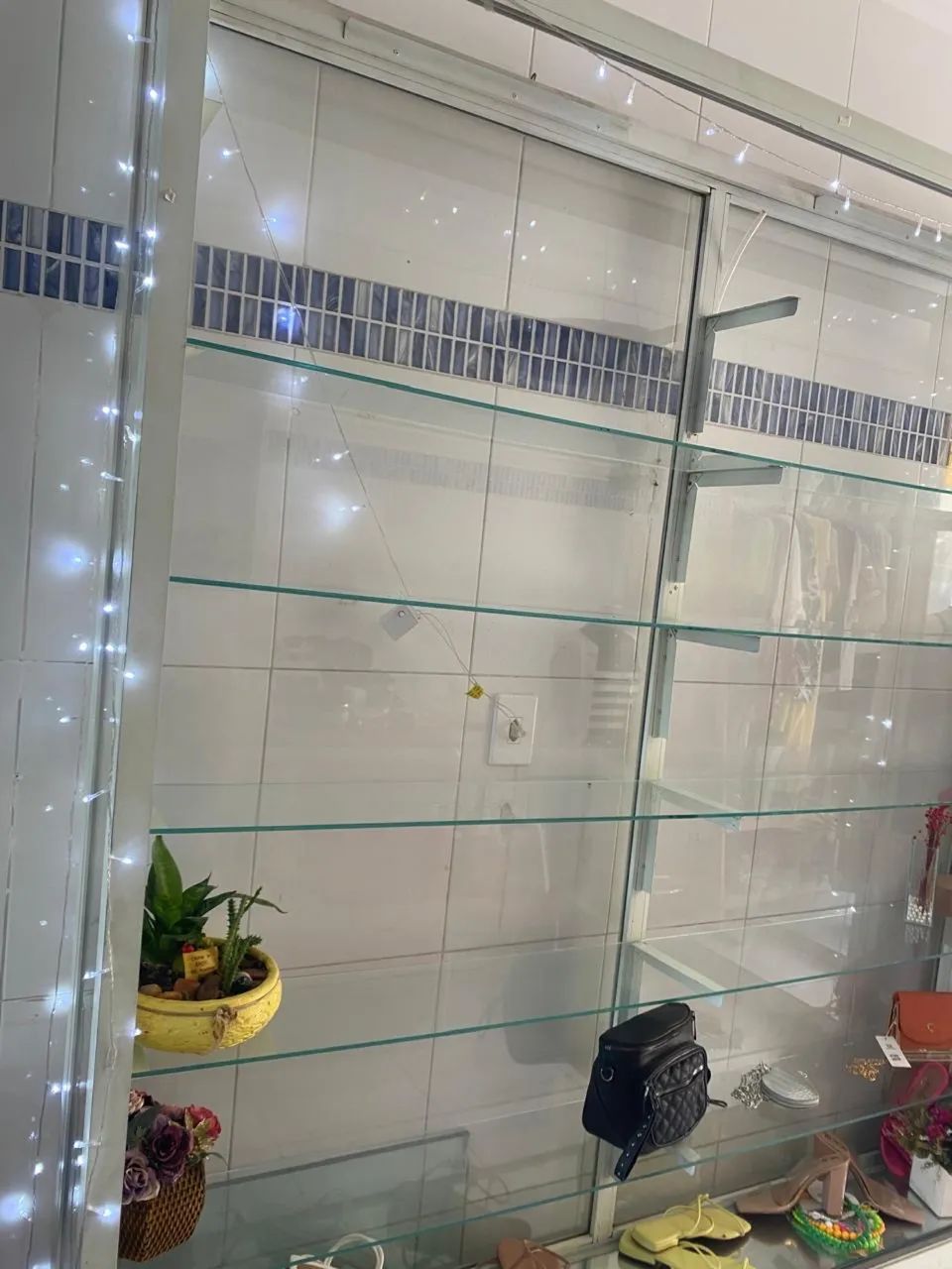 Estante vitrine 
