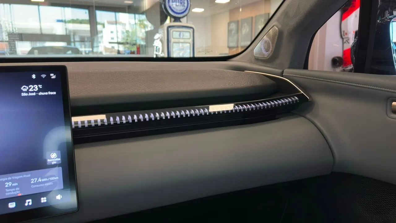 Zeekr X Flagship Flagship (elétrico), foto 17 de 20