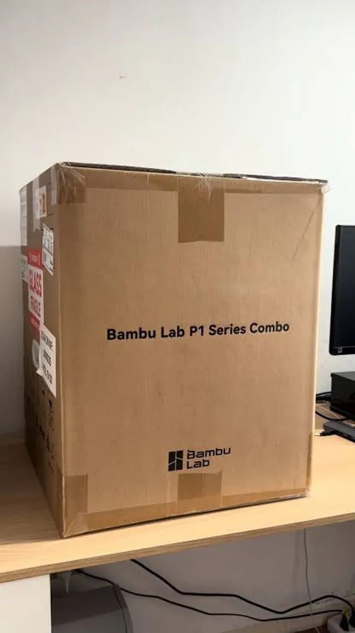 Impressora 3D Bambu Lab P1S + AMS. Nova Lacrada 