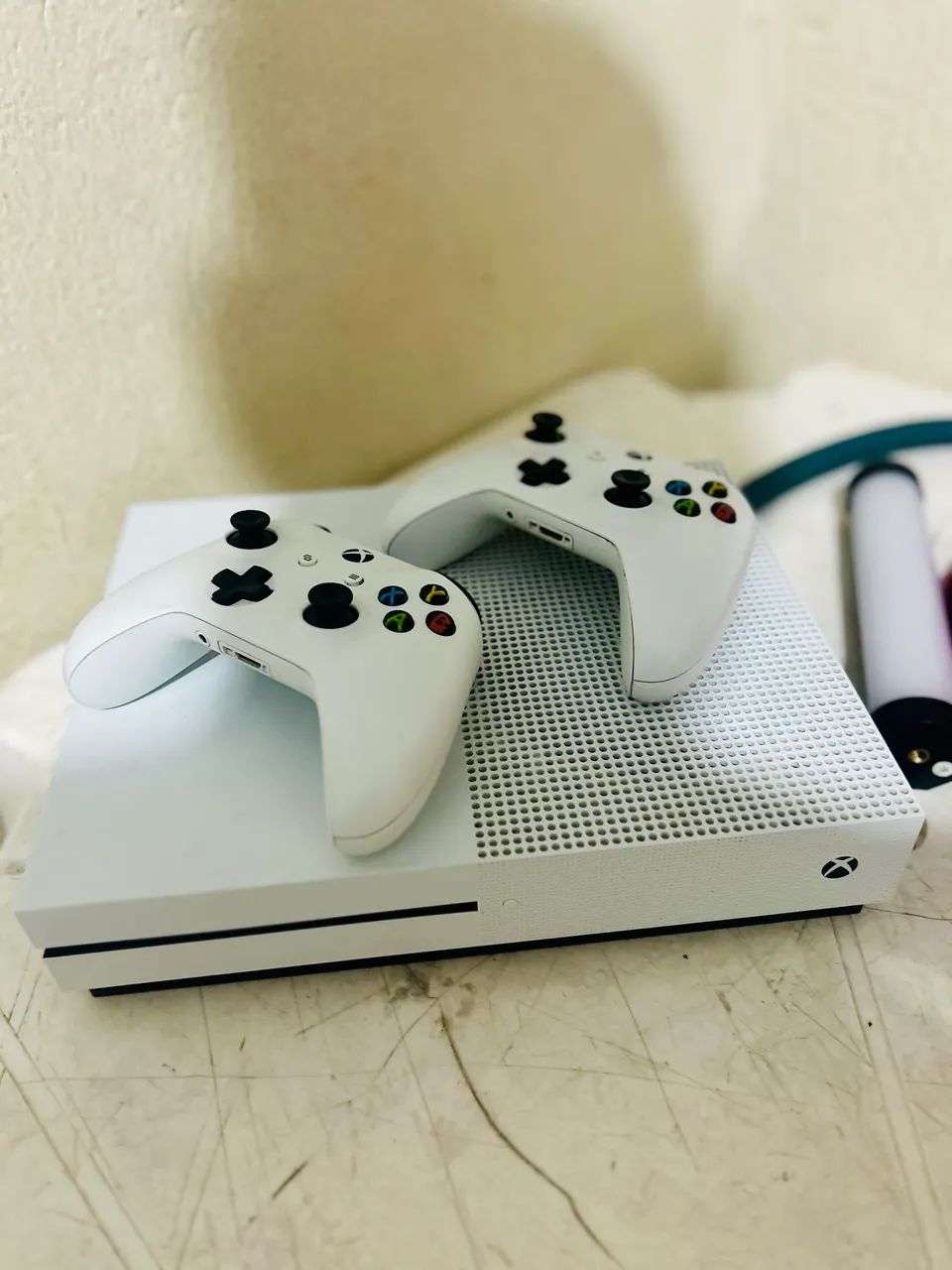 X BOX ONE S