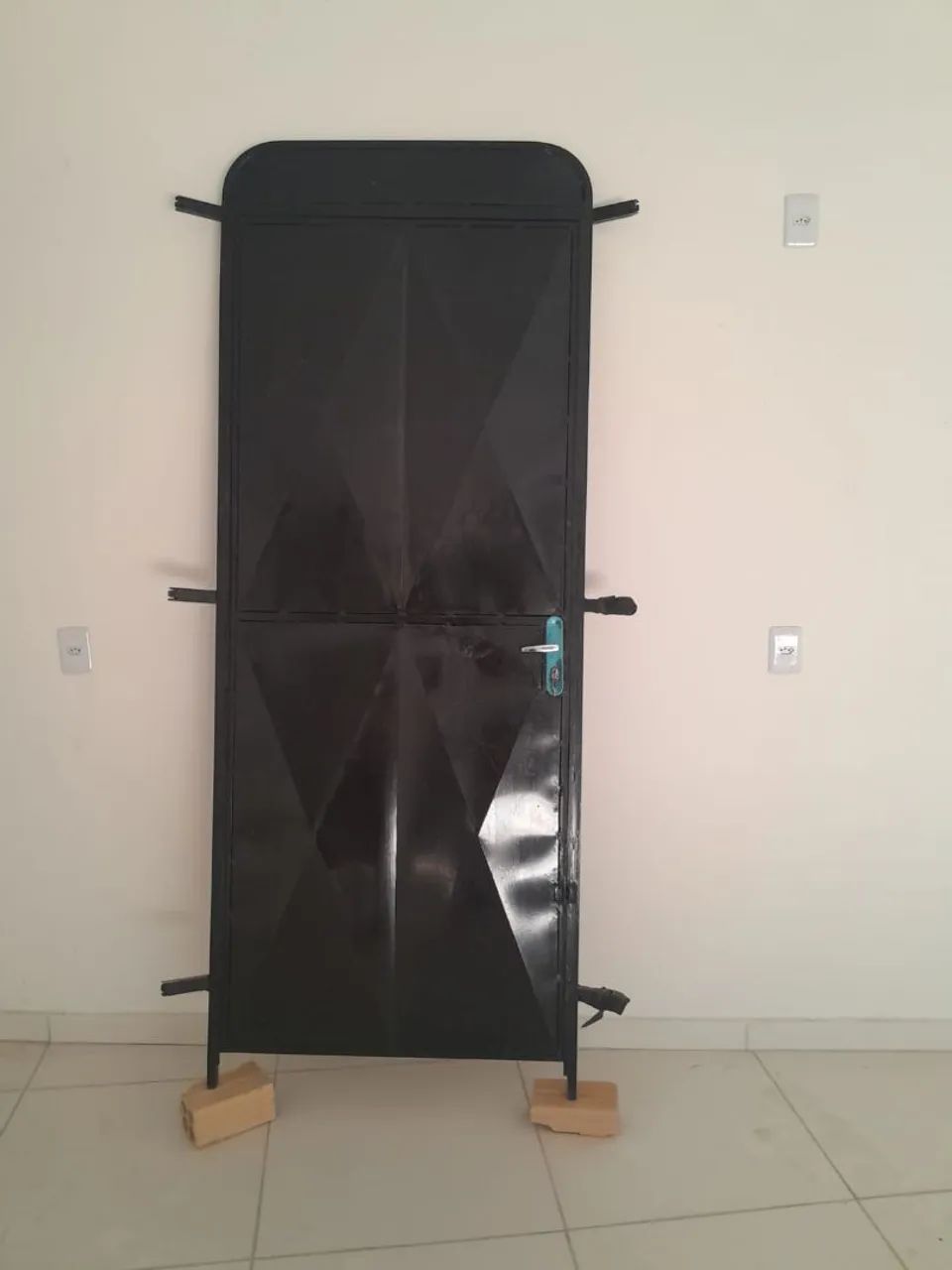 Vendo porta de ferro NOVA PADRÃO  - Foto 3