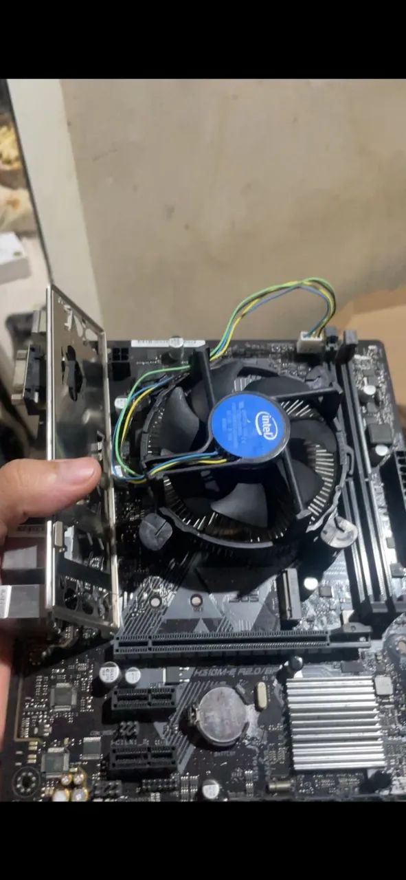 Kit Processador i5 9400f, Placa-Mãe Asus Prime R2.0 BR