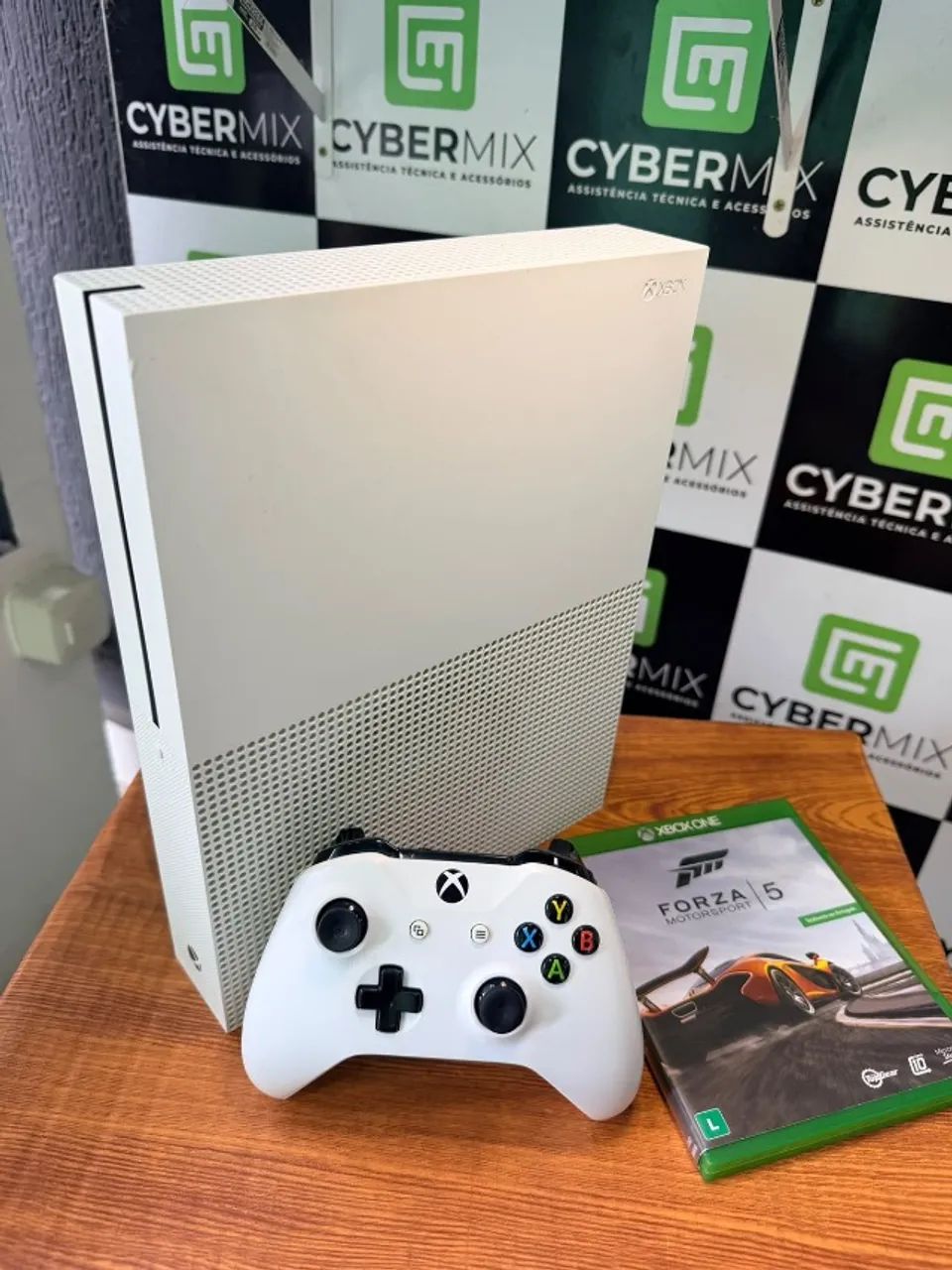 XBOX ONE S 1 JOGO DE BRINDE  - Foto 2