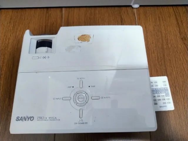 Projetor Sanyo - Funcionando