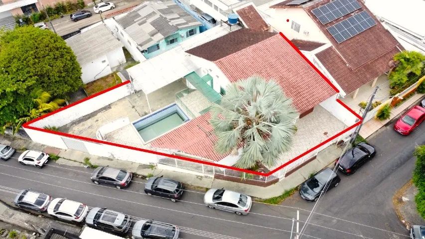 Conjunto Manauense, Imóvel Comercial, Esquina. 8 Salas, Piscina e Estacionamento. - Foto 4