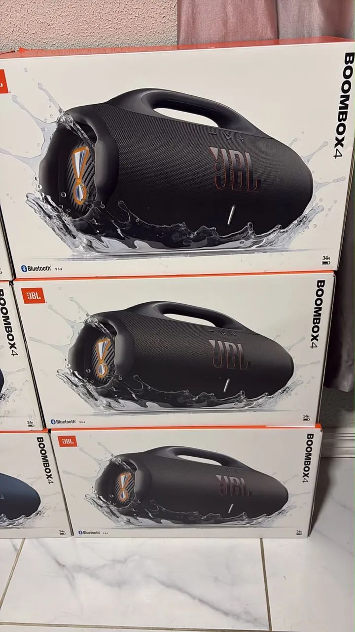 JBL Boombox 4 Preta (LACRADA)