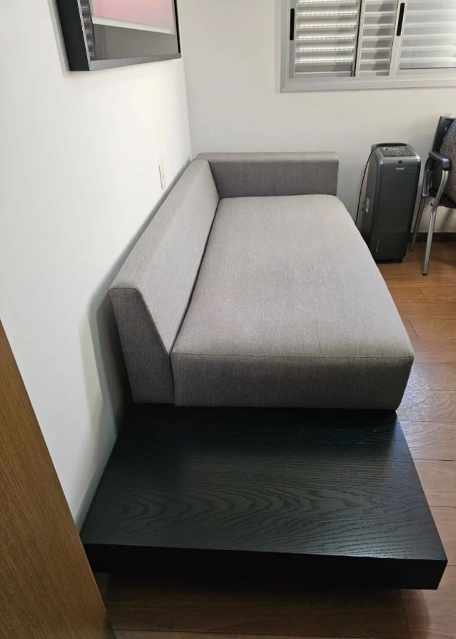 Sofá 3 lugares com mesa lateral - Foto 3
