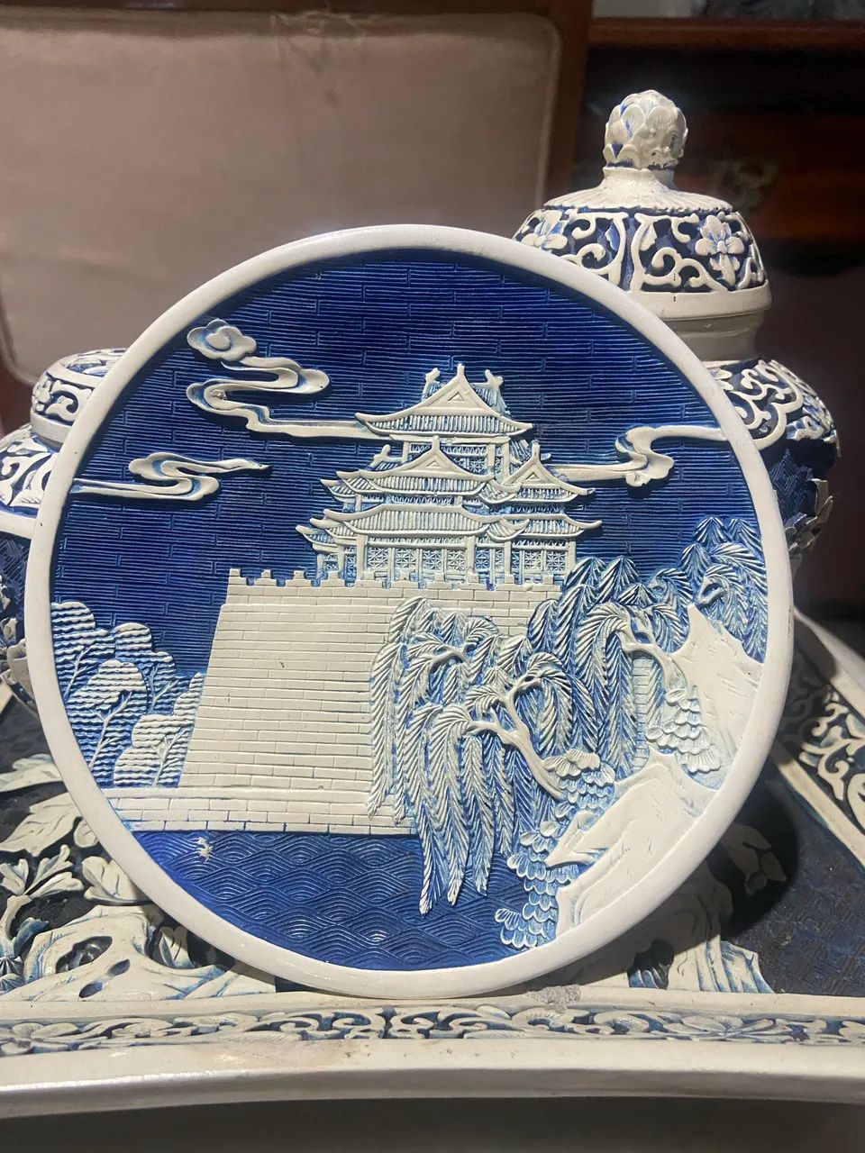 Prato laca chinesa azul e branco