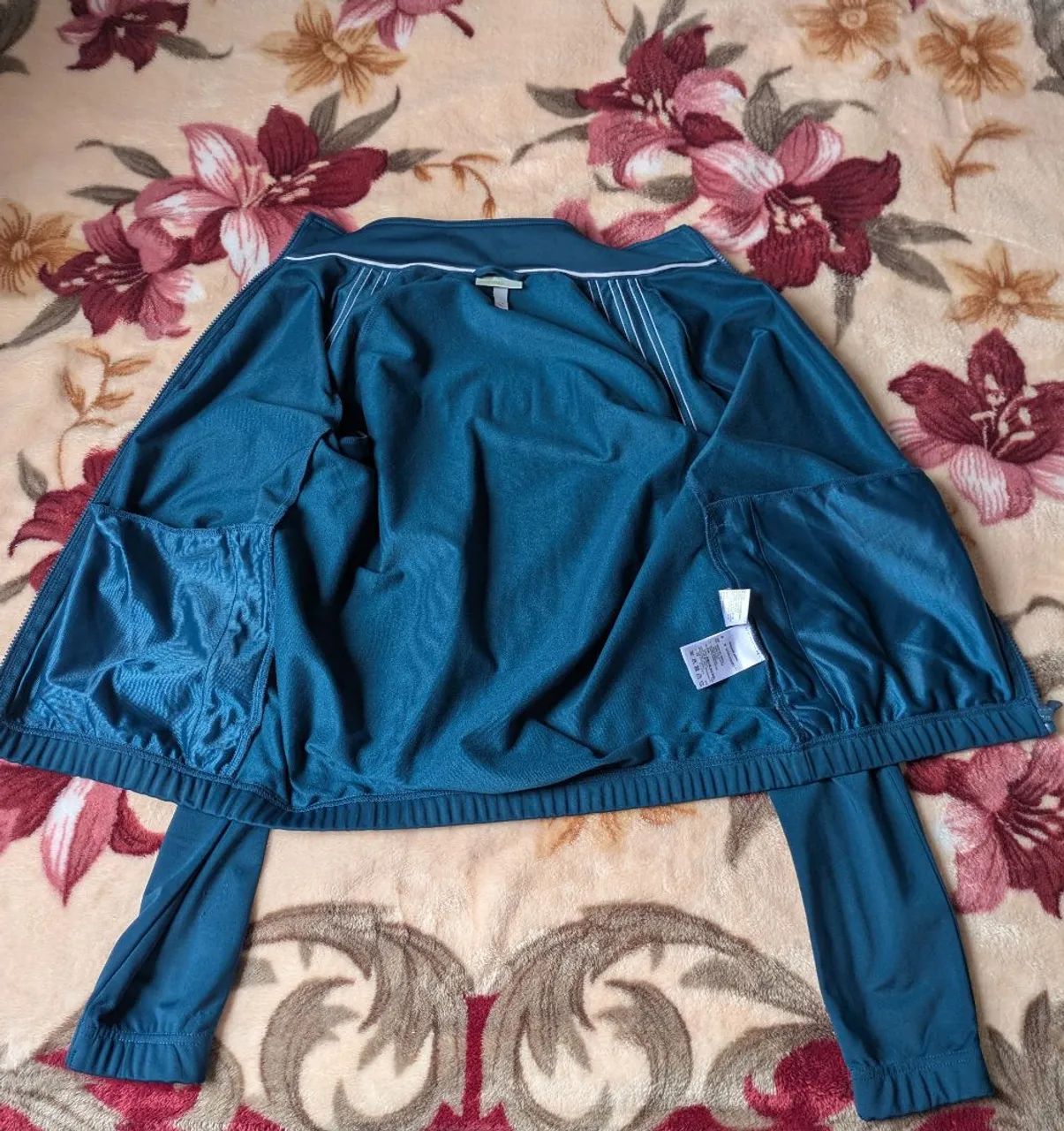 Blusa Adidas neo, esporte. - Foto 5