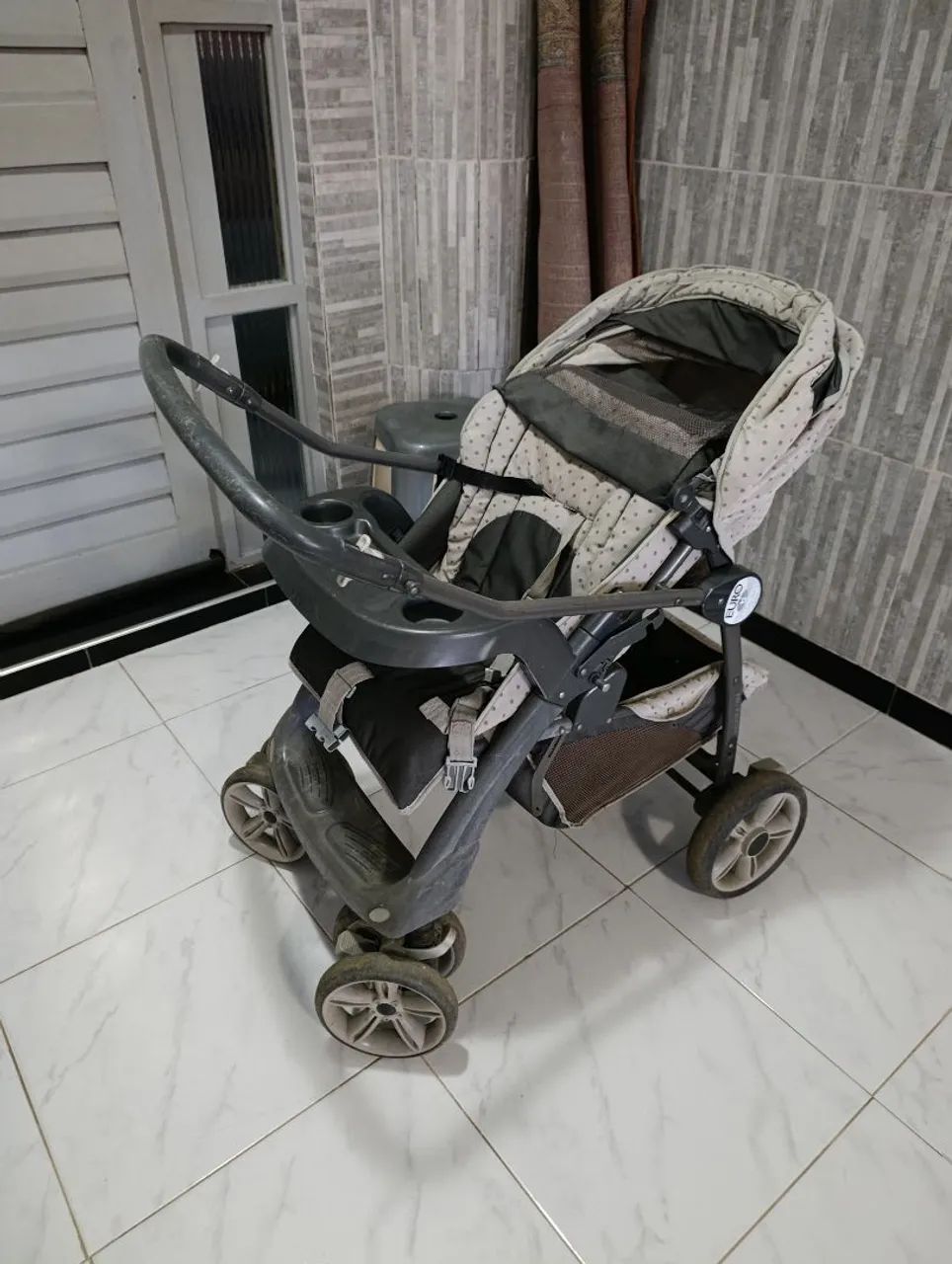 Carrinho de bebê usado - Foto 3