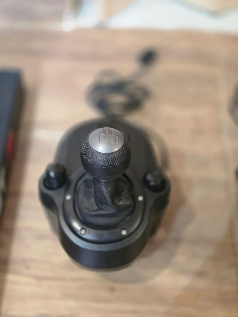 Volante e pedais Logitech G920 c/marcha - Foto 4