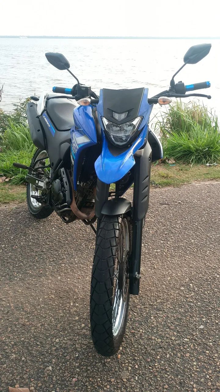 Moto muito bem conservada 