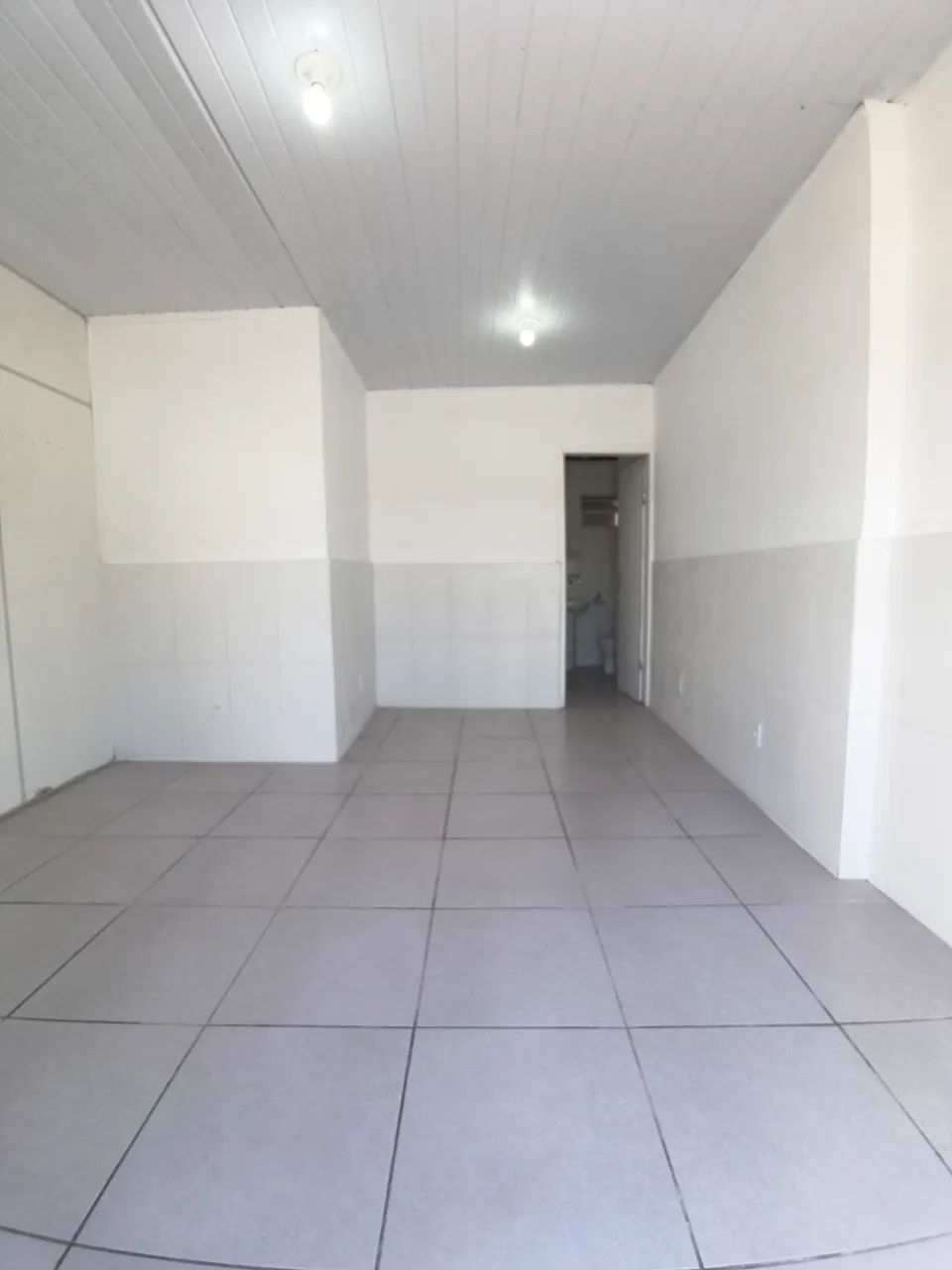 Sala Comercial 18m² Rio Tavares, Florianópolis  - Foto 5