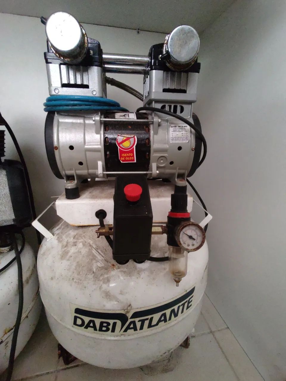 Compressor odontológico dabi atlante silencioso