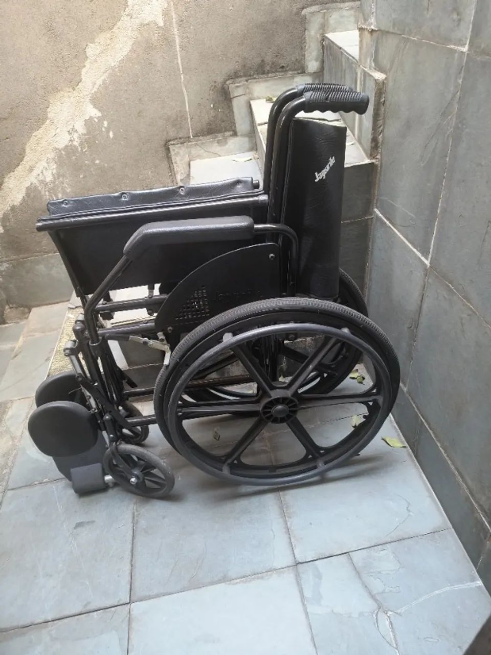 Cadeira de Rodas, estado de nova 