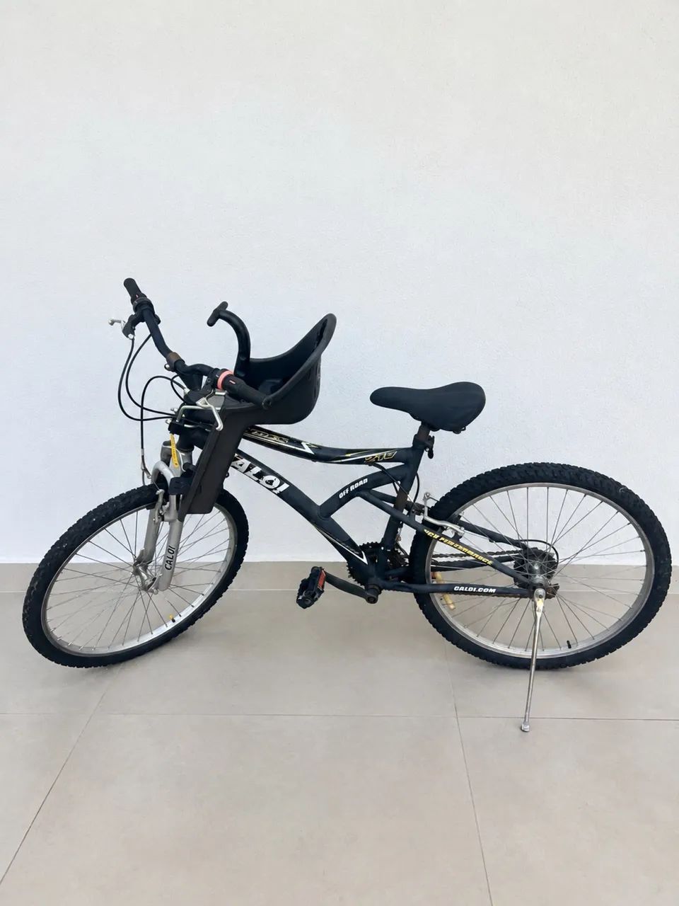 Bicicleta com cadeirinha