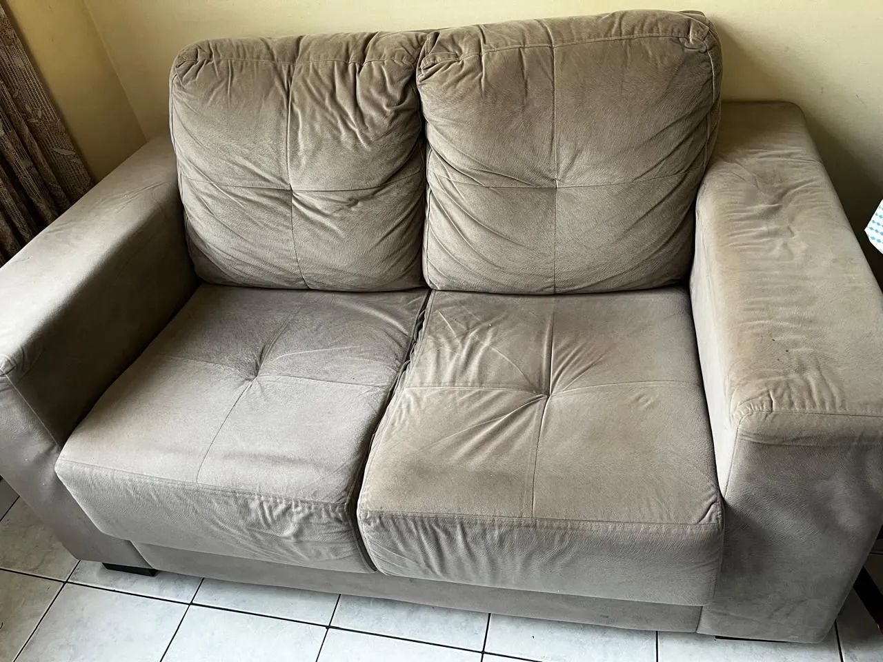 Sofá 2 lugares 