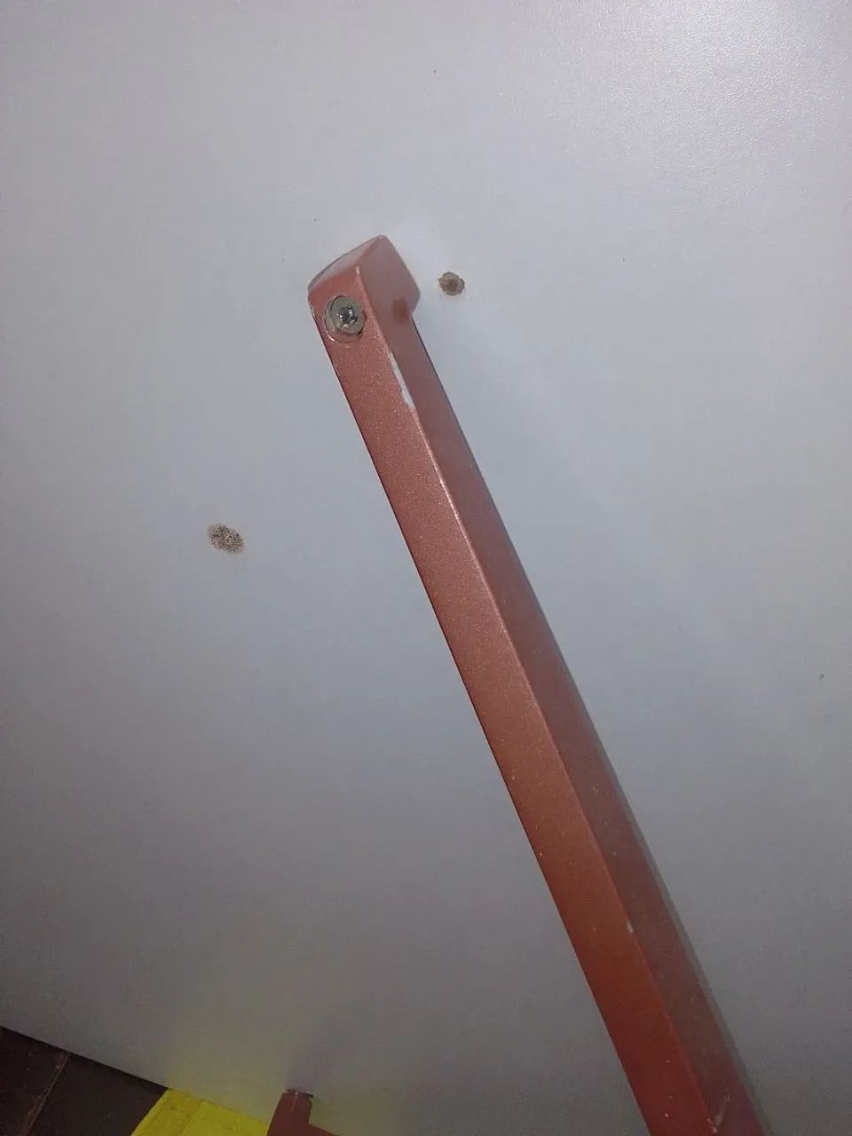 Mesa de Escritório com tampo de madeira - Foto 5