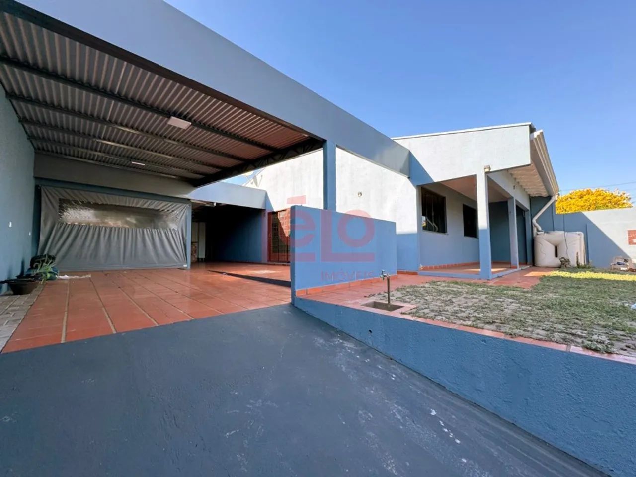 CASA 03 QUARTOS - PRÓXIMO UEM E AVENIDA MORANGUEIRA - COM CHURRASQUEIRA