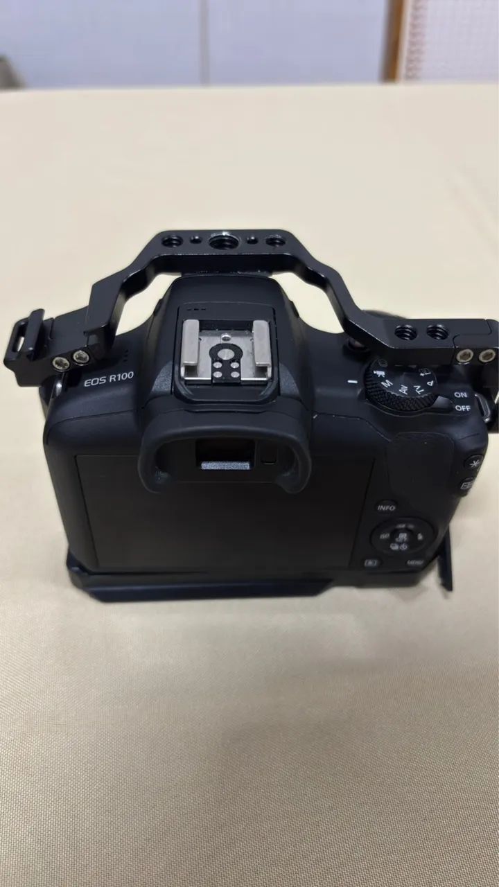 Canon R100 + Cage - Foto 2