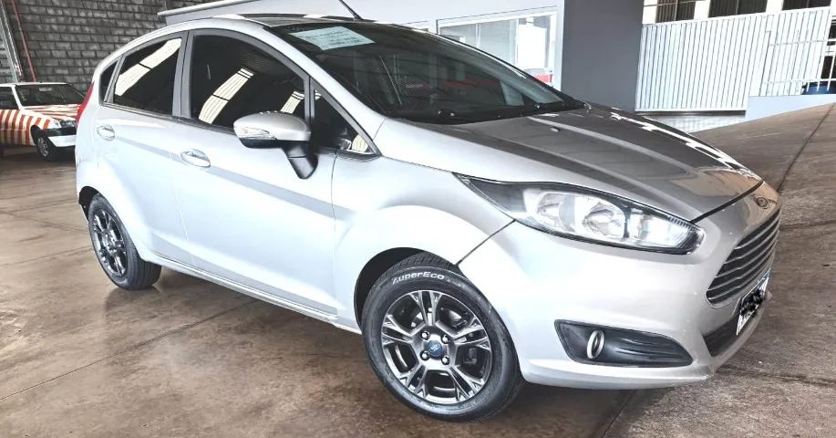 Repasse - New Fiesta 1.6 ano 2017 - Foto 5