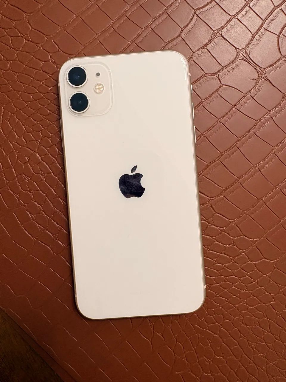iPhone 11 branco 128 gb  - Foto 2
