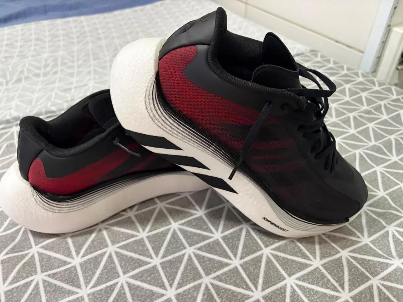 Tênis Adidas HyperBoost Euphoria