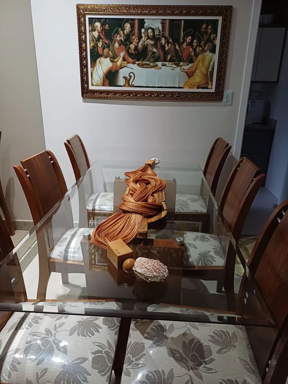 Mesa madeira com tampo de vidro 