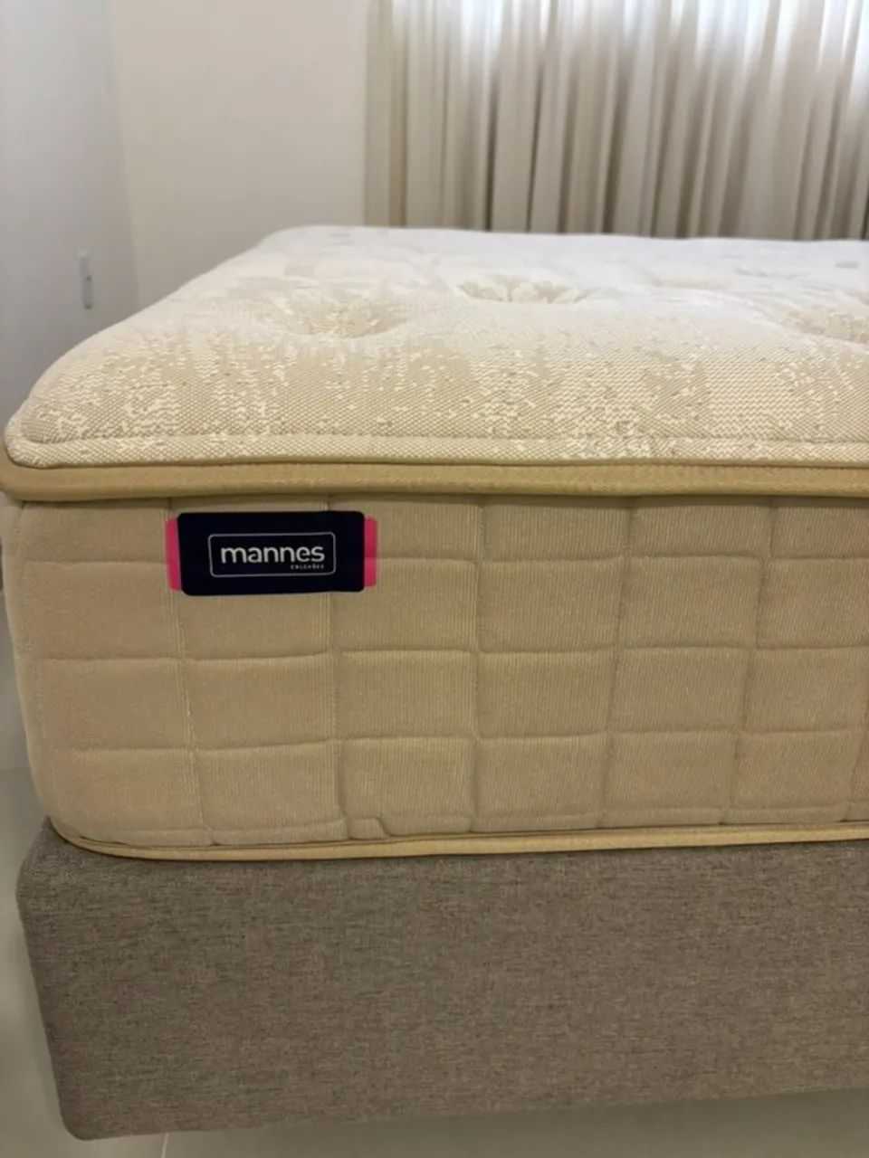 Cama e colchão Mannes Queen Bem novo - Foto 3