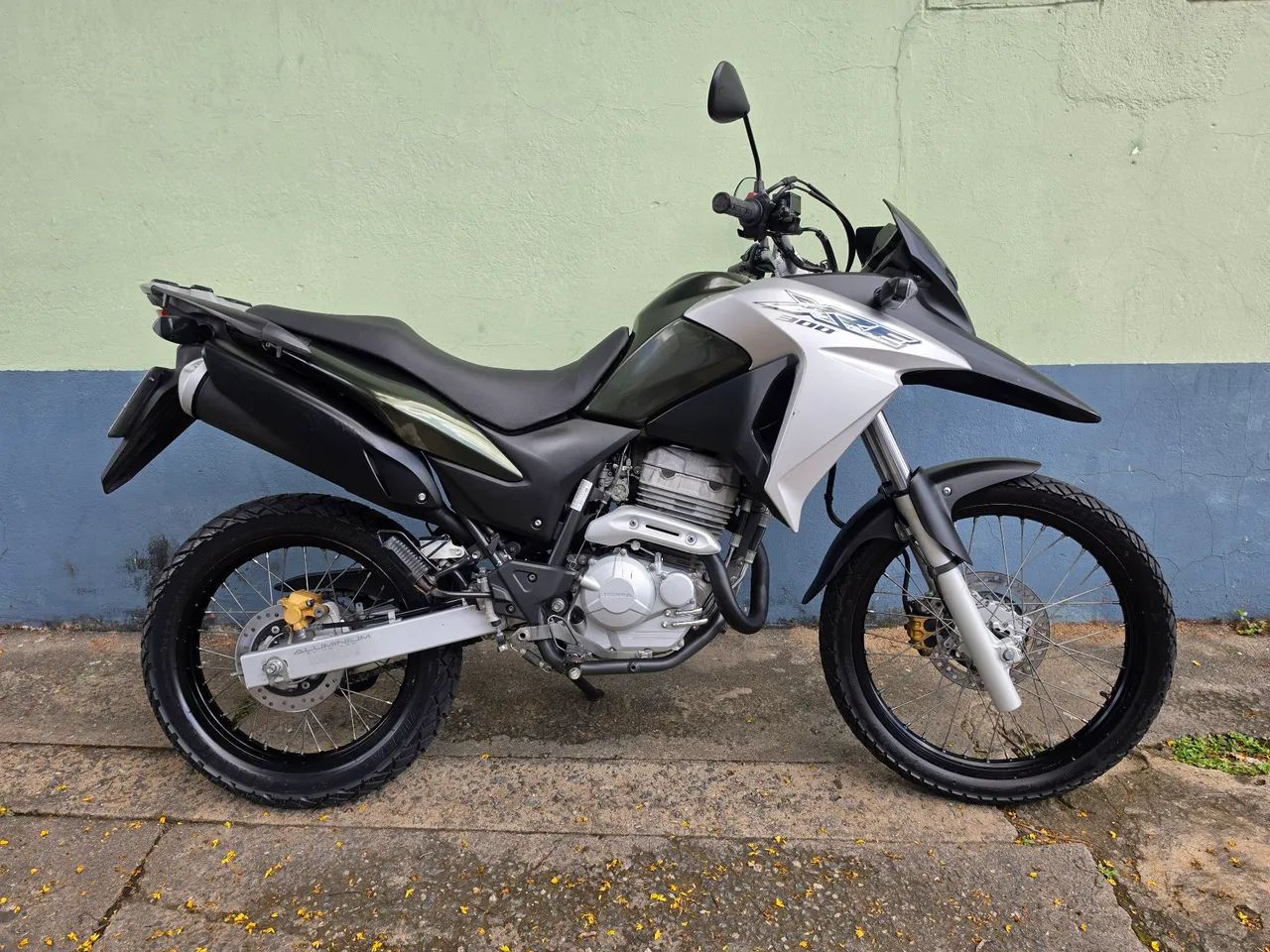 XRE300R 